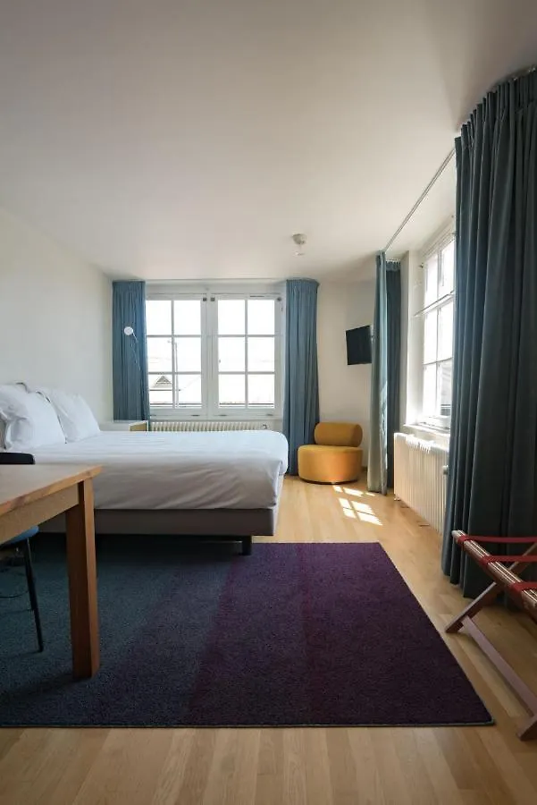 Lloyd Hotel Amsterdam 3*,
