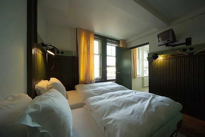 Lloyd Hotel Amsterdam 3*,